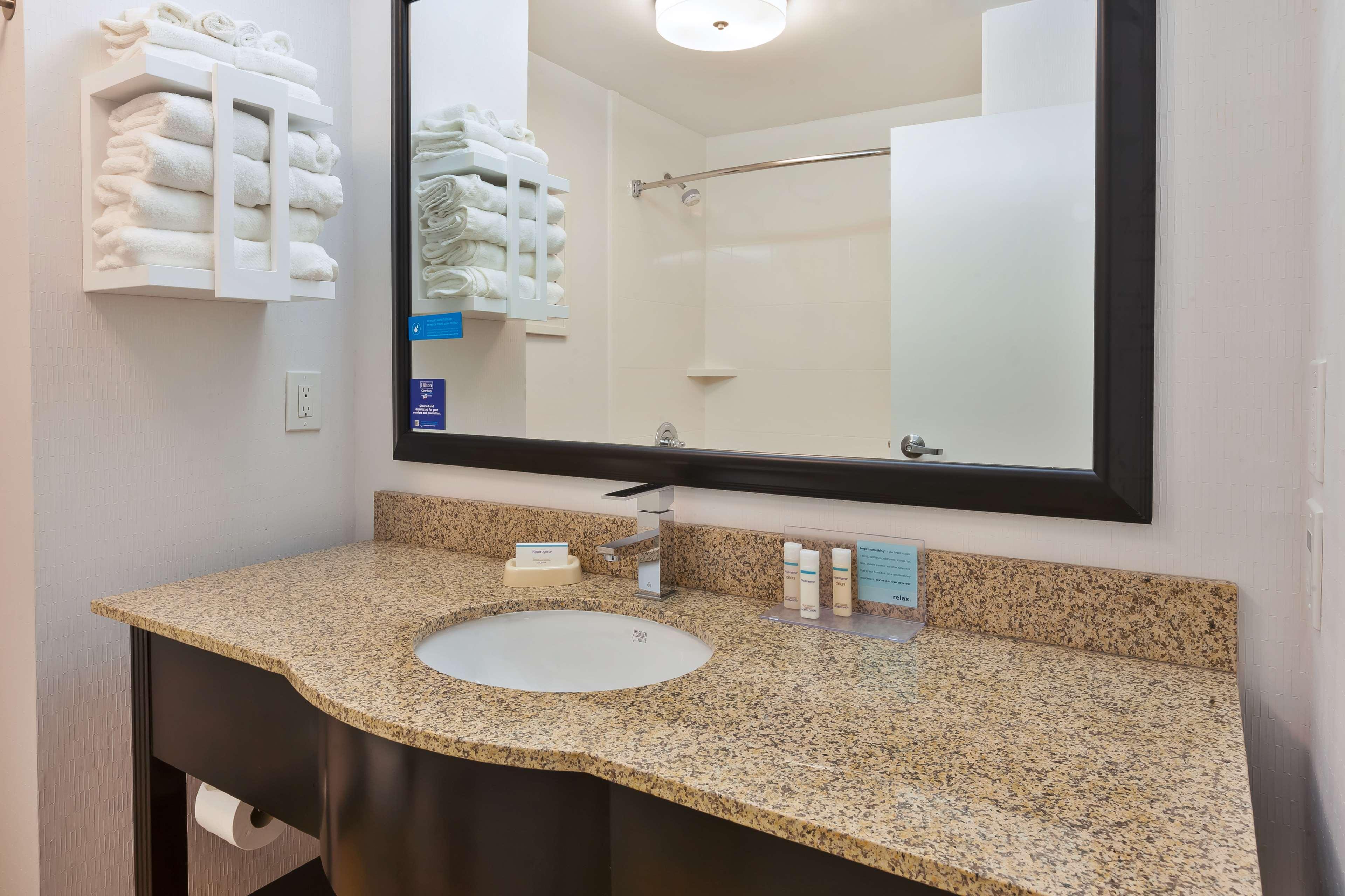 Hampton Inn Cincinnati Airport-North Hebron Екстериор снимка