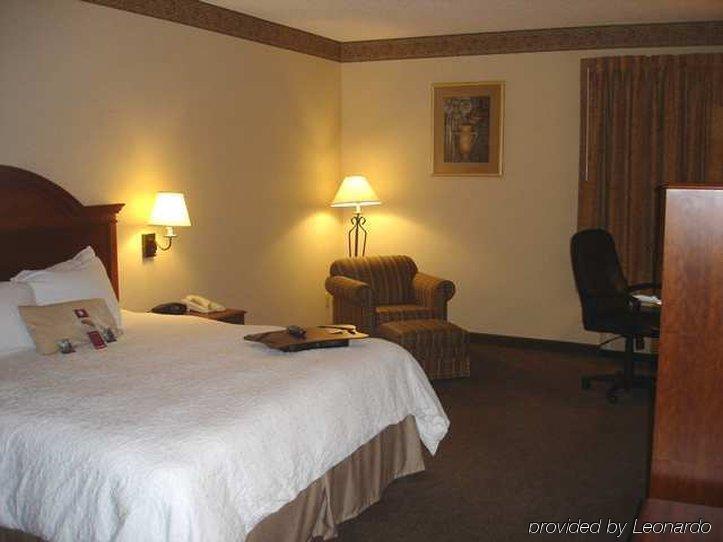 Hampton Inn Cincinnati Airport-North Hebron Стая снимка
